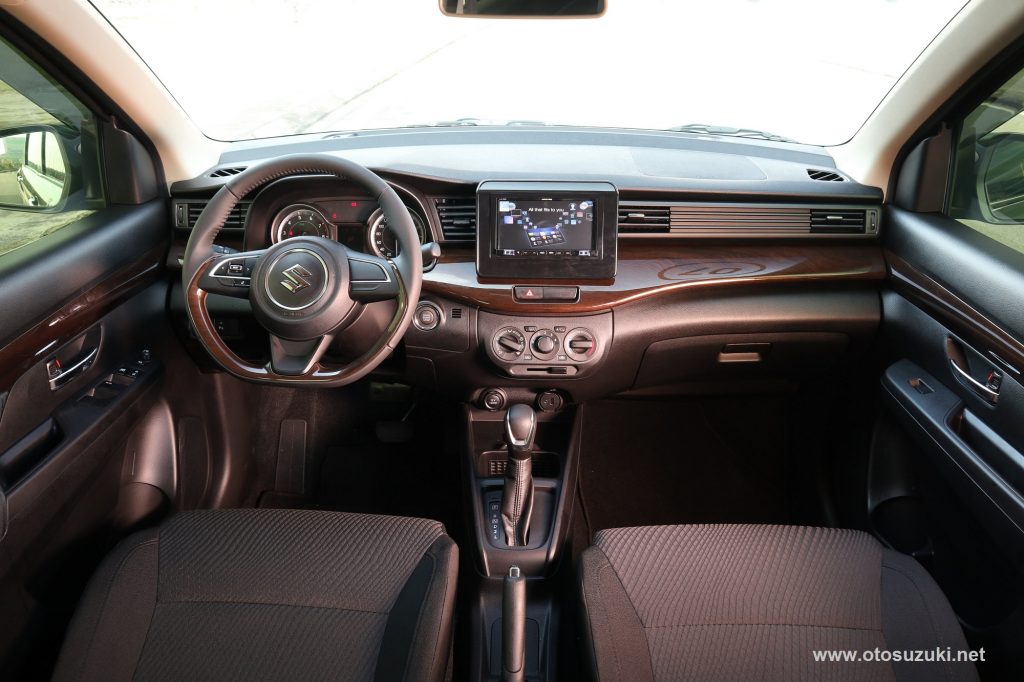 Nội thất Suzuki Ertiga 2019